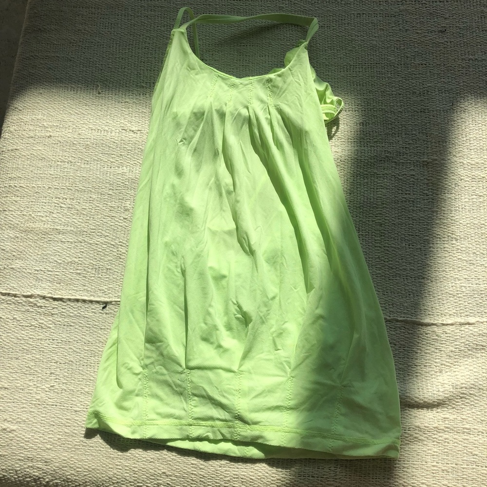 Lululemon tank